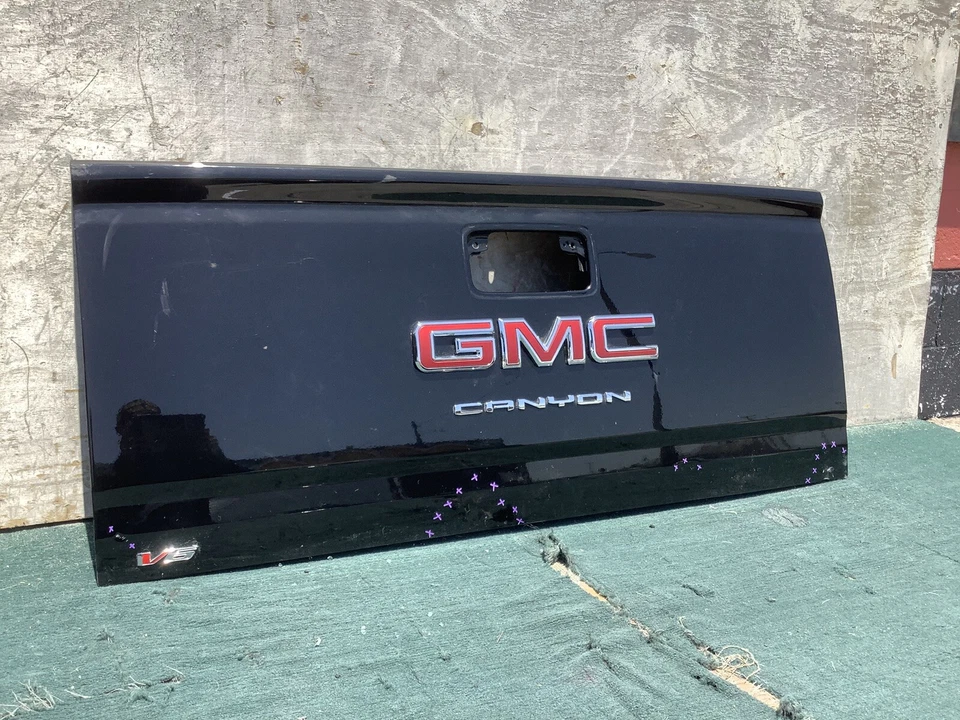 GMC Canyon 2020 2021 2022 2023 2024 puerta trasera OEM usada Foto 3 de 4