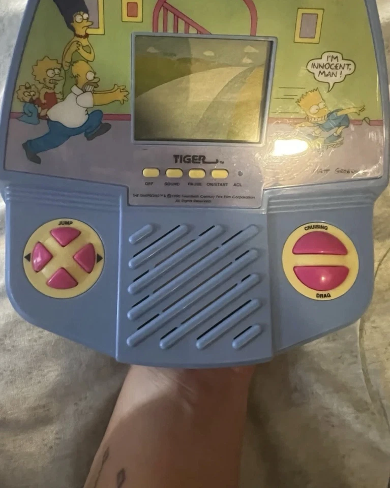 Juego LCD De Colección Los Simpson 1990 Tiger Electronics Foto 2 de 4