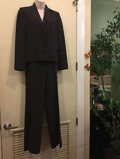 Women's brown pant suit Ann Taylor petite