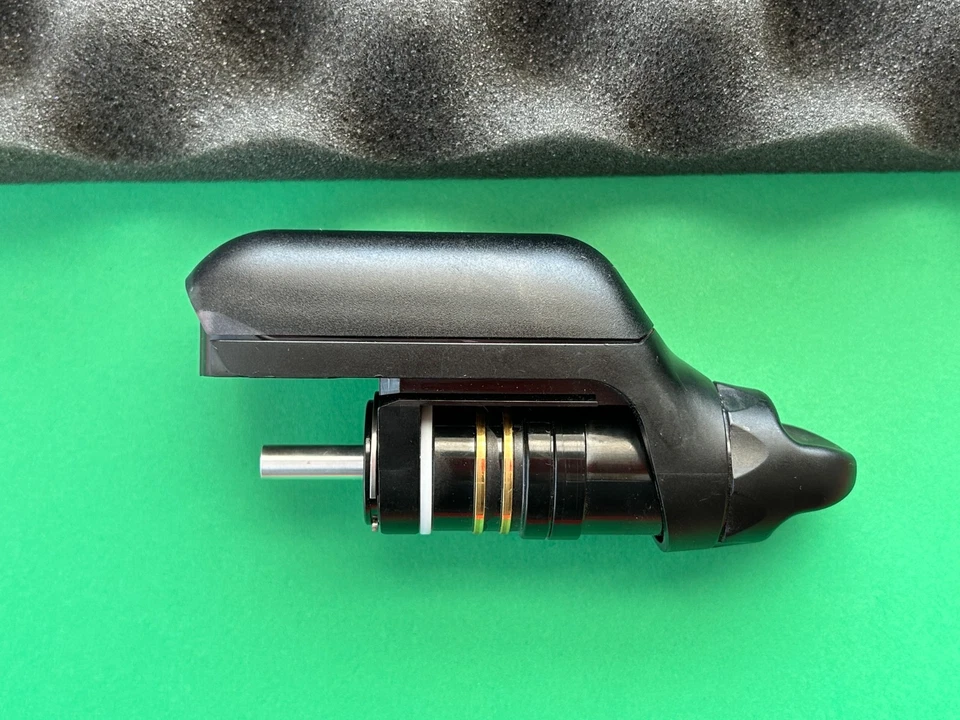 Generador quirúrgico Covidien SCGAA Sonicision 7 Foto 2 de 3