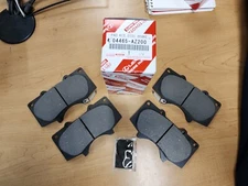 2003-2023 Toyota 4Runner Front Brake Pads 04465-AZ200 2005-2023 Tacoma