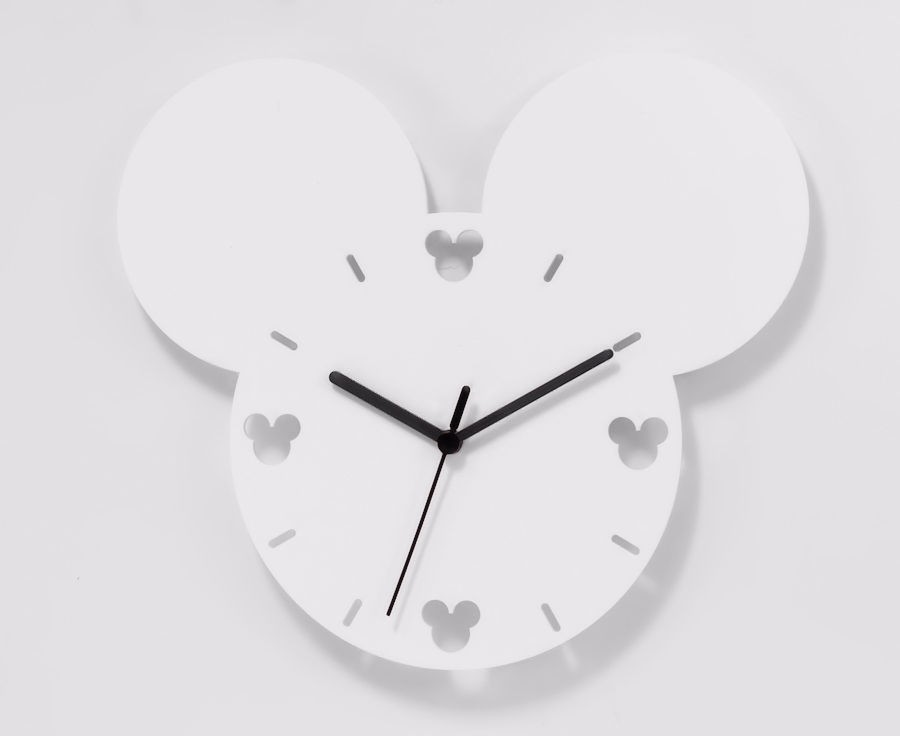 Mickey Mouse Style Wall Clock 30cm x 26cm Modern Home Bedroom Quartz ...