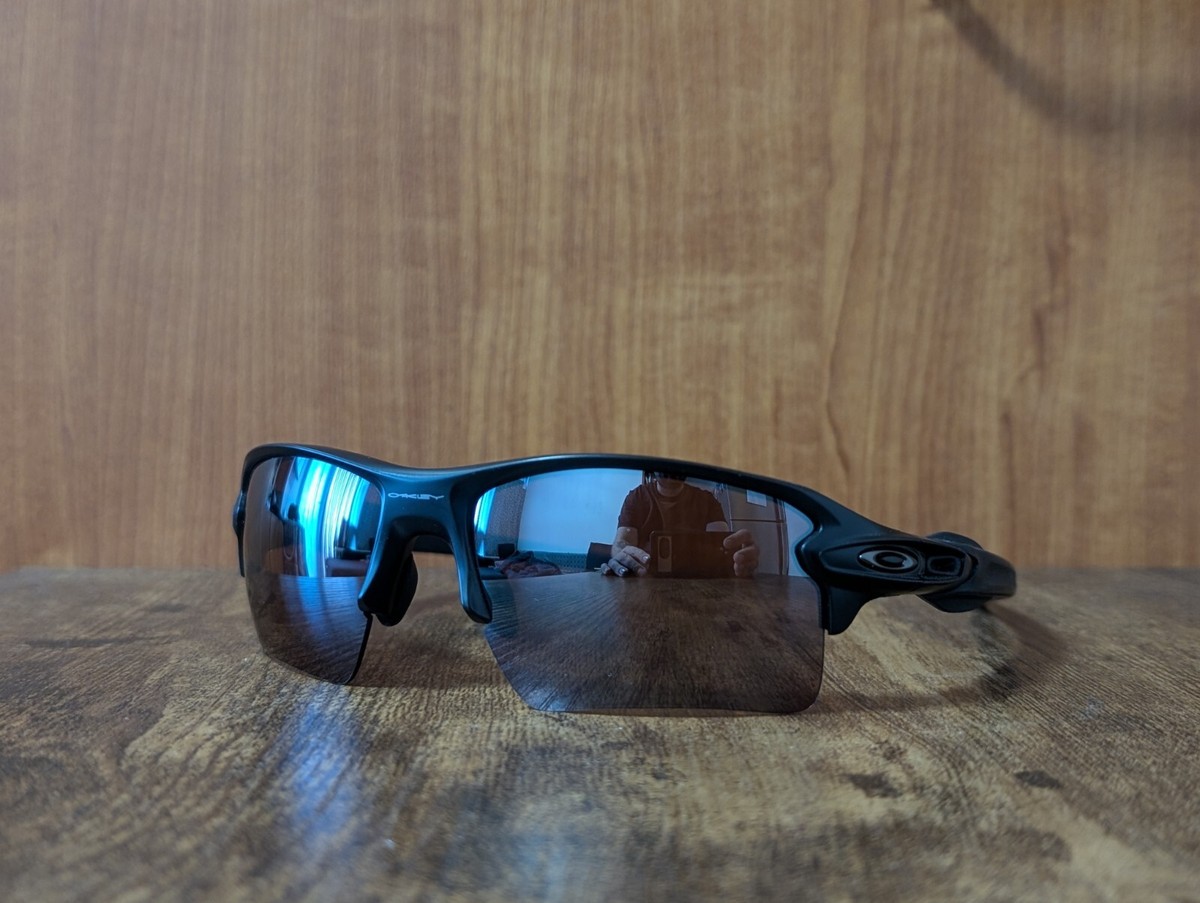 小物 Vintage Oakley Flak Jacket Made in USA Vintage Oakley Flak Jacket Made in USA - メルカリ