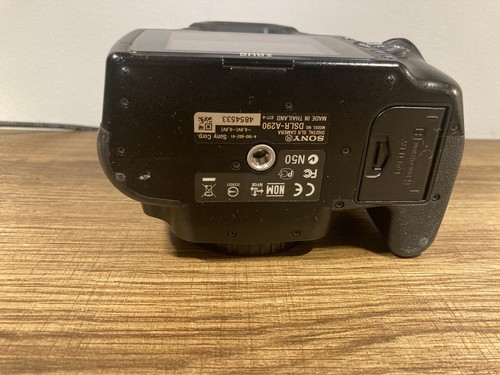 DIGITALKAMERA - SONY ALPHA DSLR-A290 - 20.000 Aufnahmen - Bild 10 von 11