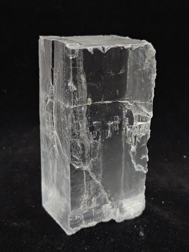 Halite crystal with water and ancient organisms inside, very rare 687 g. - Bild 4 von 11