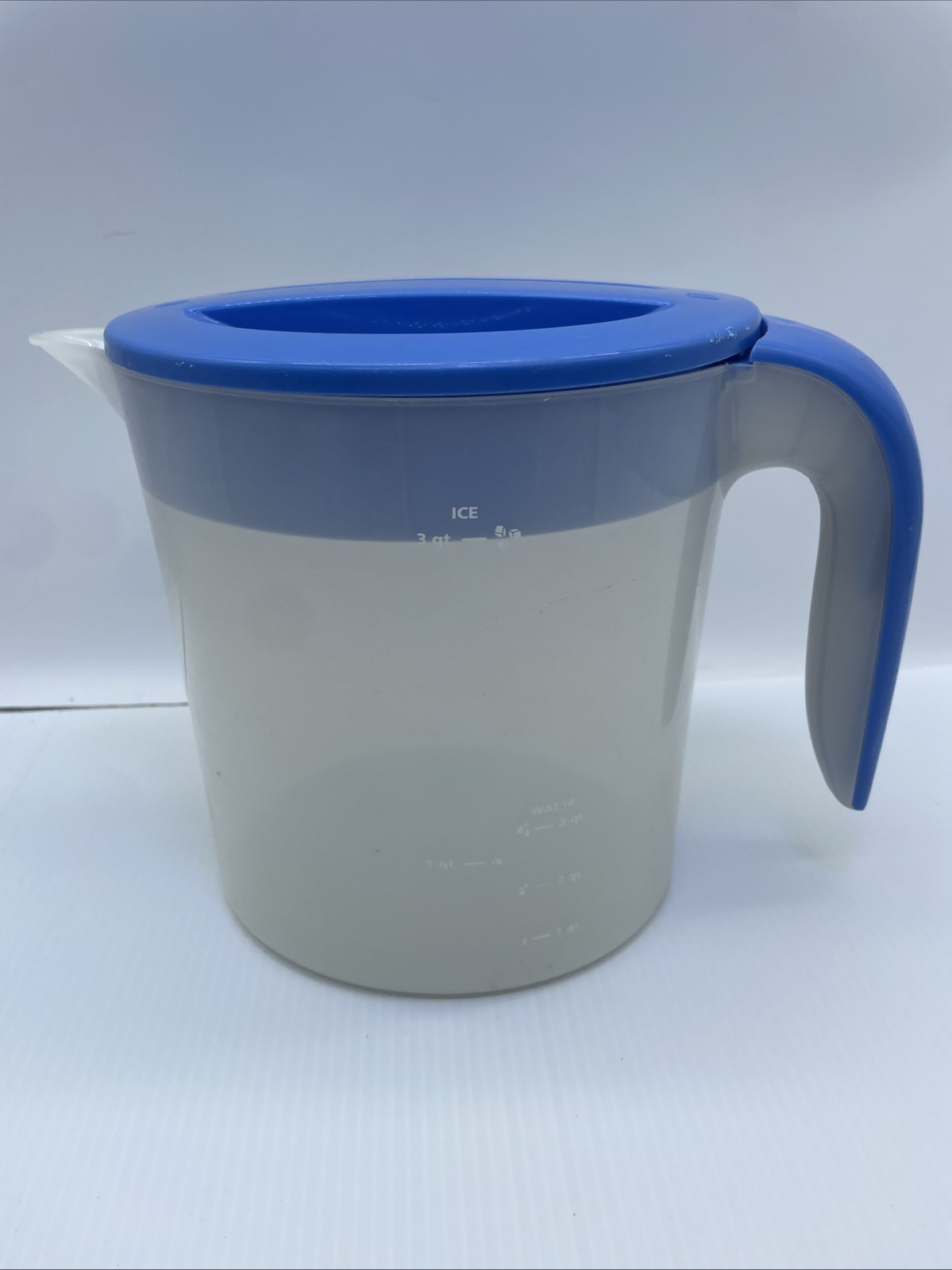 Replacement Pitcher {86}