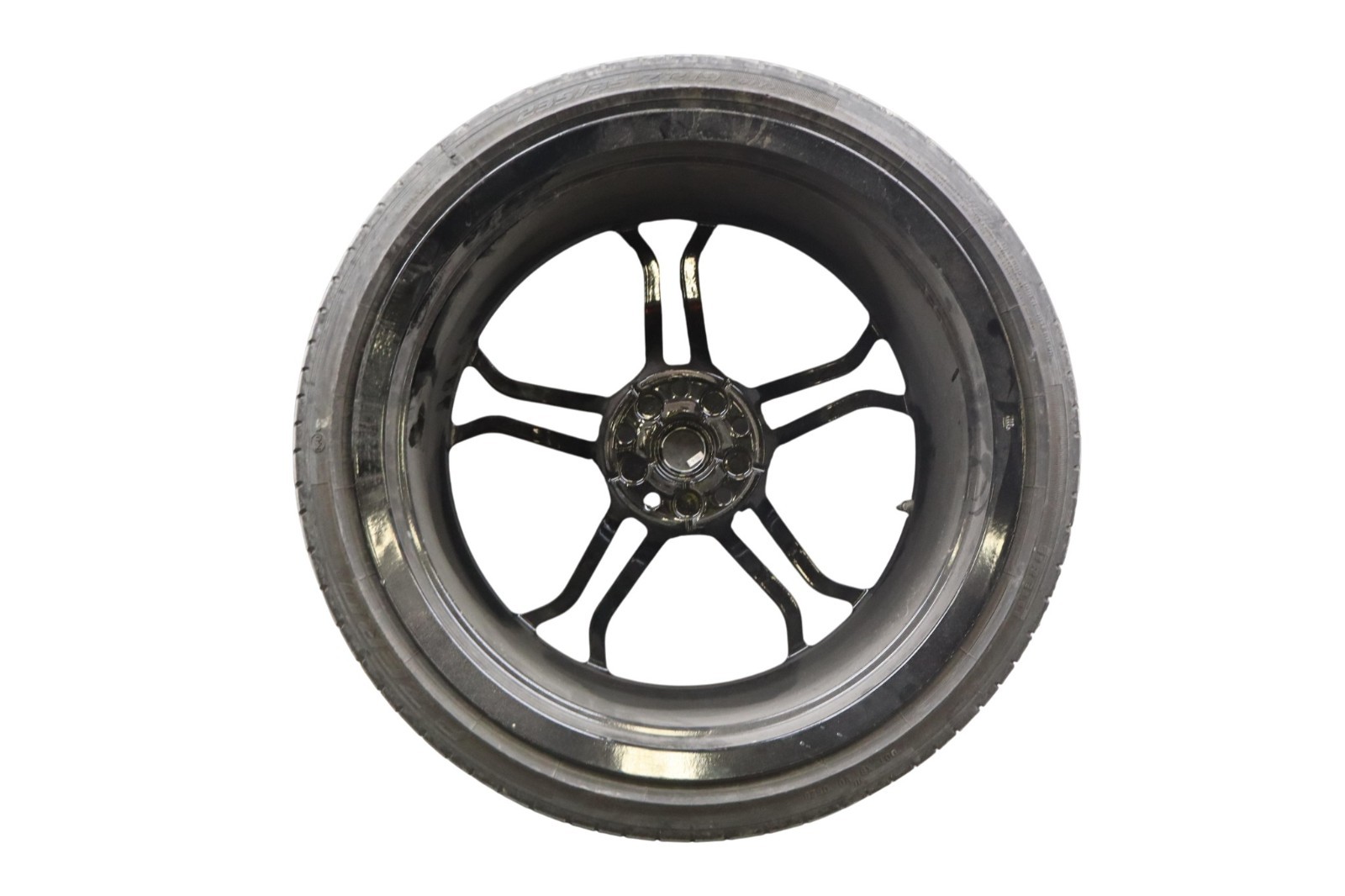 12-16 McLaren MP4-12C Front Lightweight Wheel Rim 19x8.5 W/ Tire 235/35ZR19 Oem