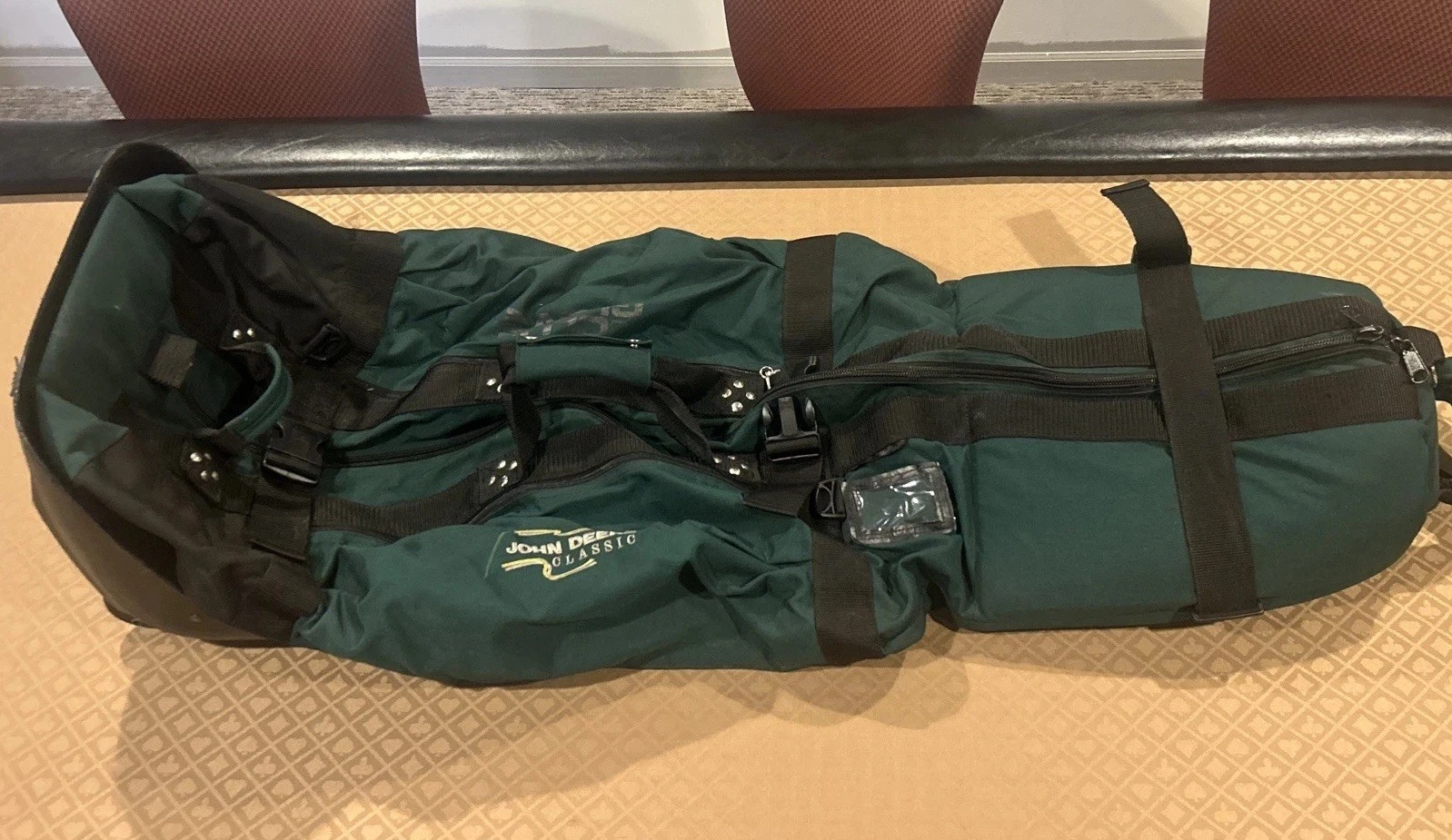 Club Glove The Original Large Rolling Golf Travel Bag John Deere Classic PGA