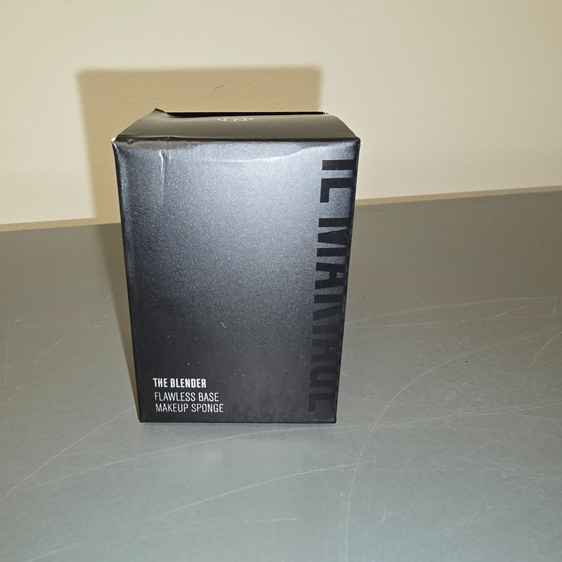 Il Makiage The Blender Flawless Base Makeup Sponge