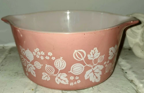 Vintage Pyrex Pink Gooseberry 1 1/2 Pint (472) No Lid