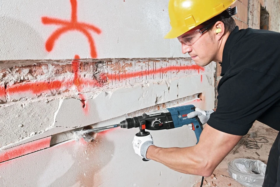 Bosch Bohrhammer GBH 2-28 F + L-BOXX Meißelhammer SDS-Plus - Bild 4 von 4