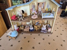 Sylvanian Families Hillcrest Home Fully Furnished Inc Rabbit Family Figures 