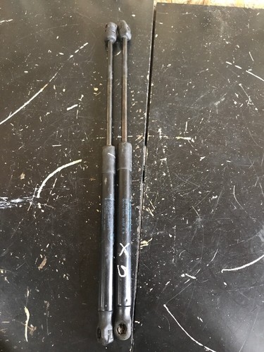 Bmw X5 E70 3.0D 2007 Rhd Set Vorne Links Und Rechts Motorhaubenstrebe 7148346