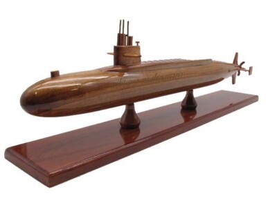 USS Ben Franklin Class SSBN-640 FBM Navy Nuclear Submarine Sub Wood Wooden Model