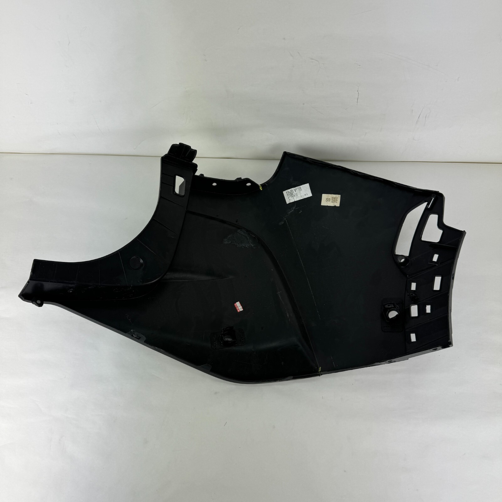 86691 *CRACK* 2019 - 2023 Hyundai Nexo Rear Left Bumper Side Cover Molding ...
