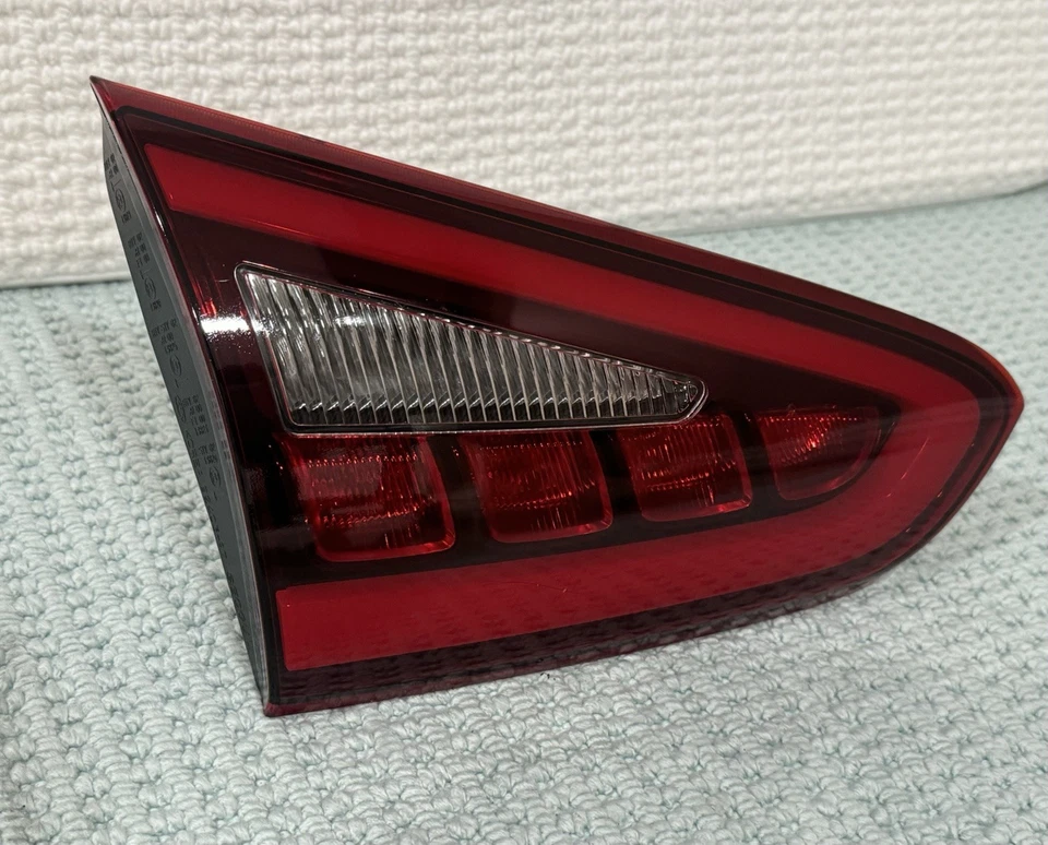 🏅🌟 2014 - 2018 KIA FORTE HATCHBACK LUZ TRASERA INTERIOR CONDUCTOR IZQUIERDO LED OEM✅ Foto 4 de 4