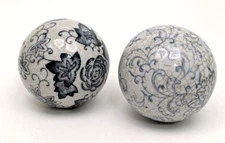 Set of 2 Vtg Chinoiserie Carpet Balls Blue & White Porcelain Spheres-4" & 4.25"