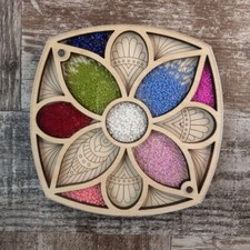 Wooden organizer for beads with clear lid for 17 cells