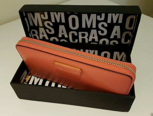 Marc by Marc Jacobs Zip-Around Leather Wallet - Picture 4 of 12