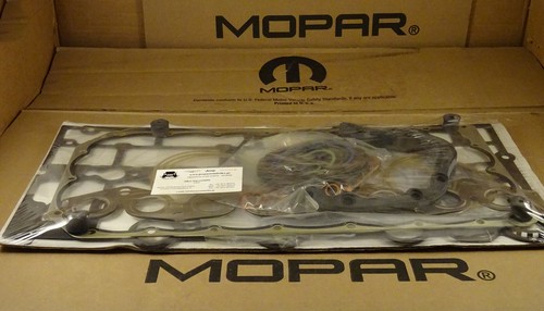 Engine Gasket Cover Kit Jeep Liberty KJ 2.5CRD 02-04 68004099AANew Genuine Mopar - Picture 5 of 5