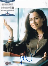 MINNIE DRIVER signed (GOOD WILL HUNTING) Movie 8X10 photo BECKETT BAS BB34472 MINNIE DRIVER signed (GOOD WILL HUNTING) Movie 8X10 photo BECKETT BAS BB34472