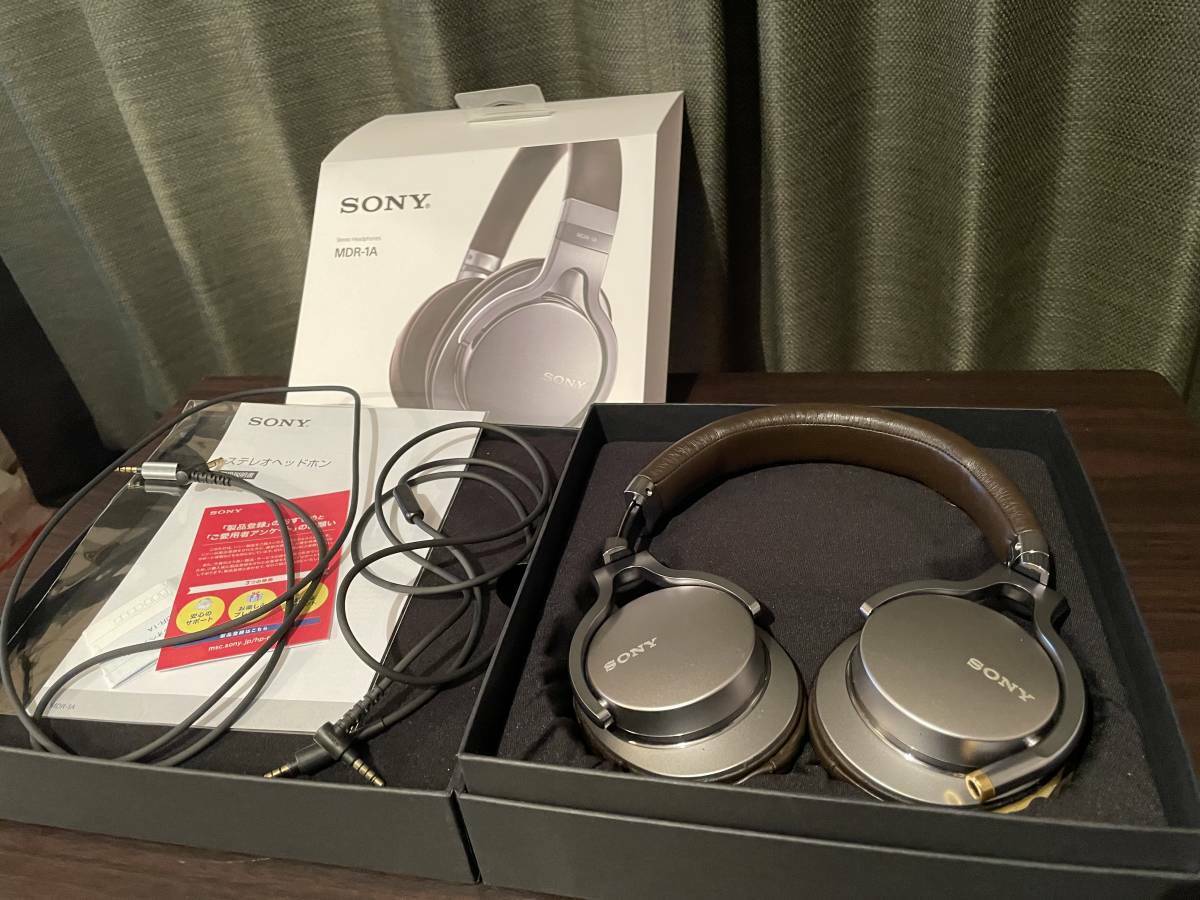 Sony MDR-1A Premium Hi-Res Stereo Headphones Silver Used with Box From  Japan F/S