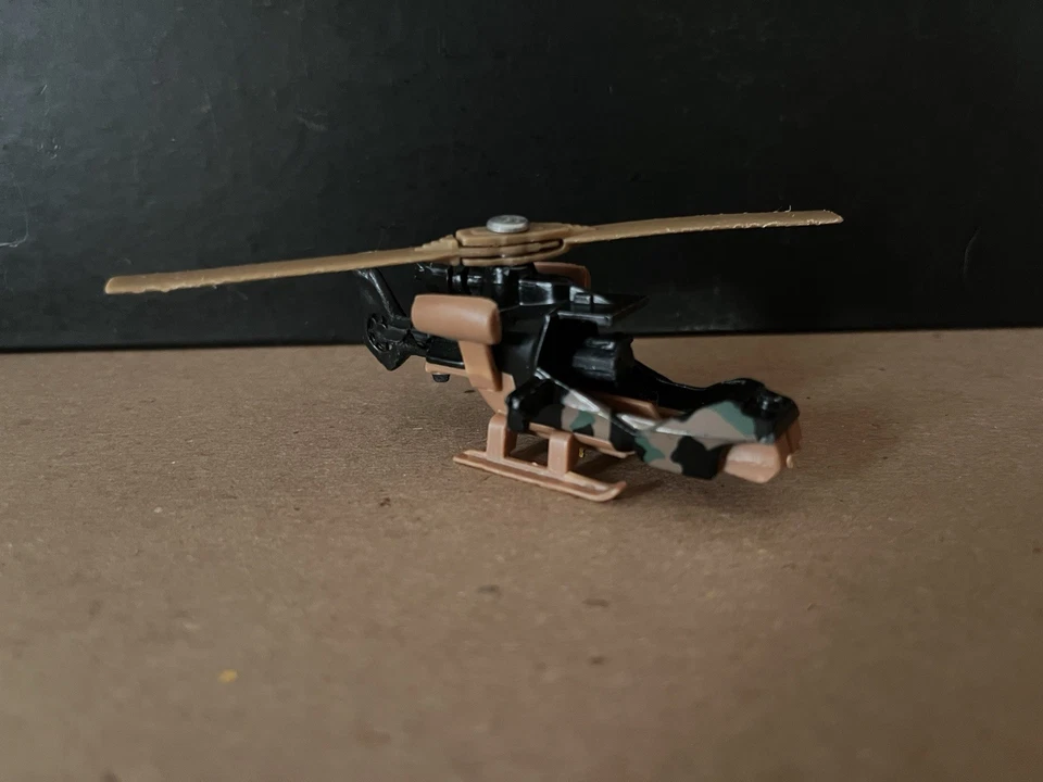 Matchbox Helicopter Mission 1985 Camo - Image 2 of 4