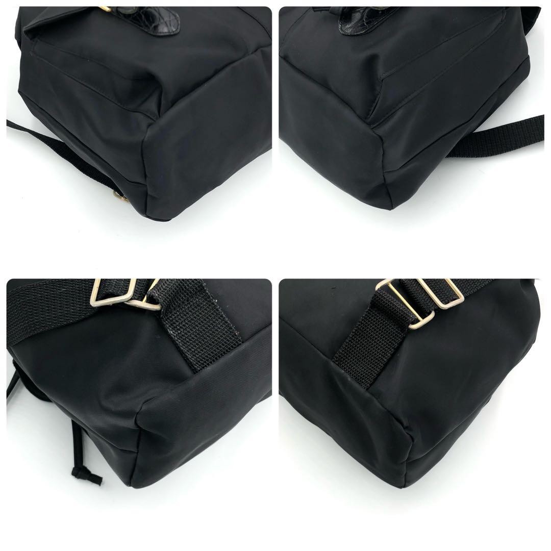 Extremely Beautiful Condition VERSACE Medusa Embr… - image 6