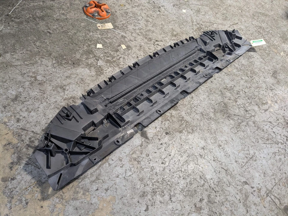 Protector protector contra salpicaduras placa cubierta inferior parachoques delantero 18-20 OEM AUDI Q5 SQ5 Foto 2 de 4