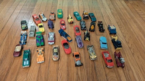 Rare Vintage Lot of 35 Hot Wheels Vehicles – 1990s Era – Hot Wheels Collectable