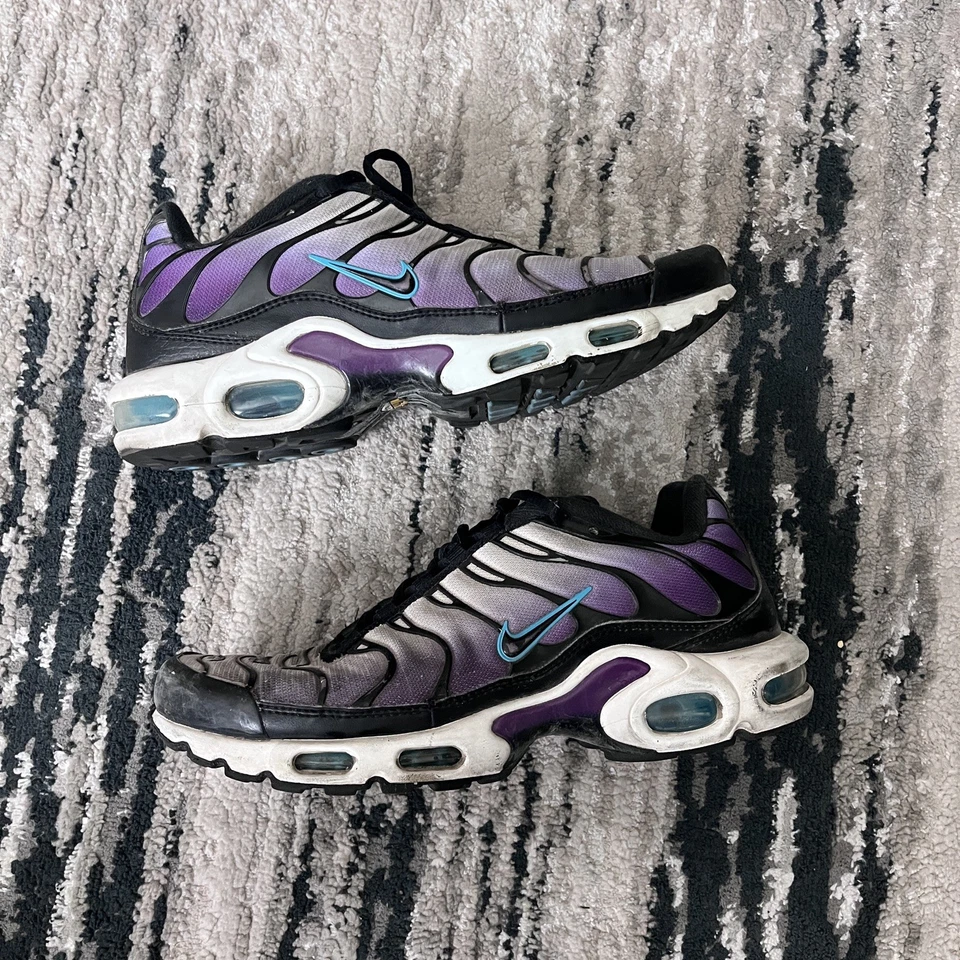 Nike Air Max Plus Talla 8M/ EU 41 Negro Y Púrpura Gran Zapato Foto 2 de 4