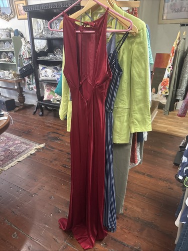 VTG Red Satin Long Dress 90’s Bias Cut Open Back Beaded Front - Foto 4 di 9
