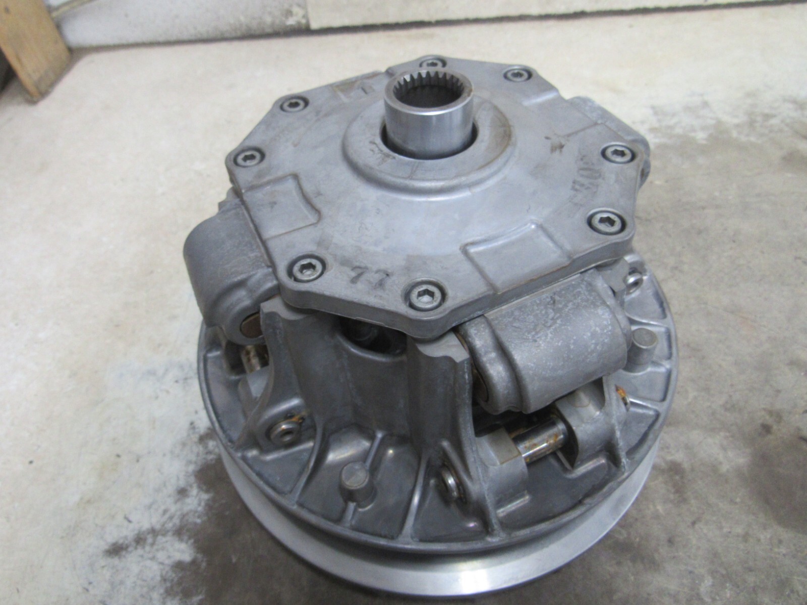 21 KAWASAKI TERYX KRF1000 KRX 1000 PRIMARY CLUTCH DRIVE CONVERTER STOCK