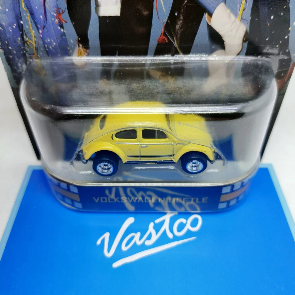 Volkswagen Beetle X8911 2013 Hot Wheels entretenimiento retro suelto escala 1:64 Foto 2 de 4