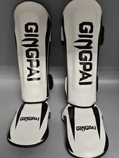 NEW GINGPAI Muay Thai/MMA Shin/Leg Guards Size MEDIUM KICKBOXING PADDED White 