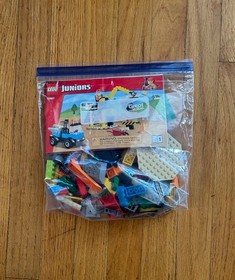 LEGO Juniors: Easy to Build Construction Set - Used (10667) (With Box)