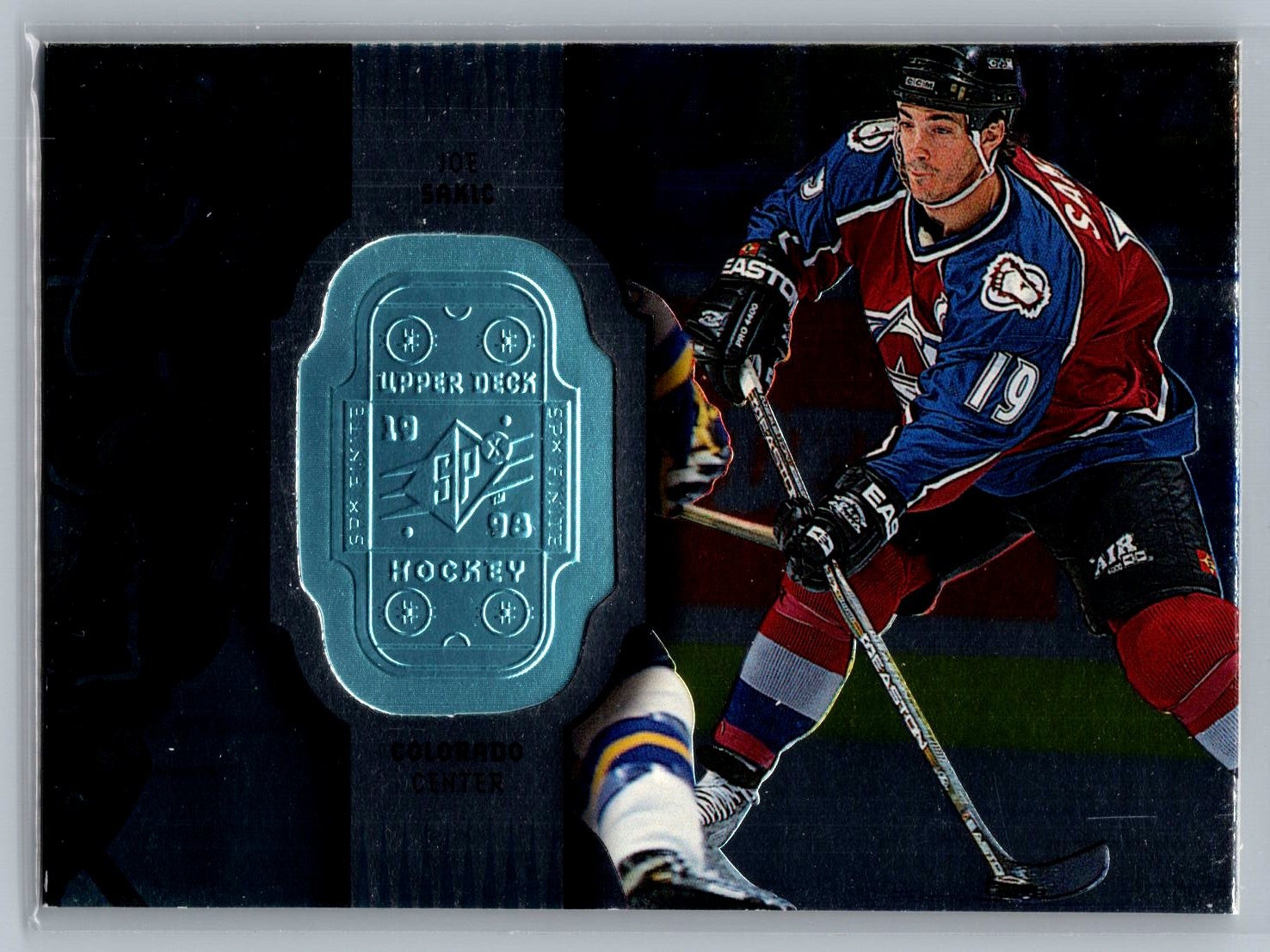 1998-99 SPx Finite #22 Joe Sakic Colorado Avalanche SN