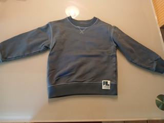 Jungen Pullover/Sweatshirt von H&M in Gr. 122/128 guter Zustand