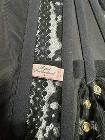 $ 650 AGENT PROVOCATEUR STEVIE LACE CORSET SIZE 3