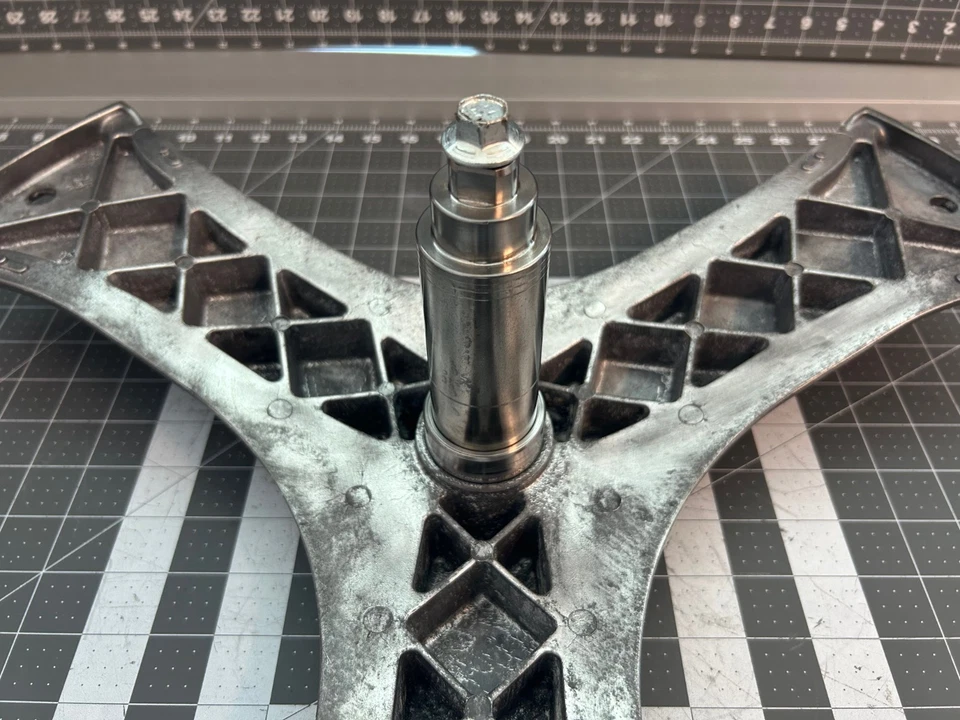 Ref. Brazo araña lavadora Bosch P# 00245703 00241108 00710158 00248892 Foto 2 de 4