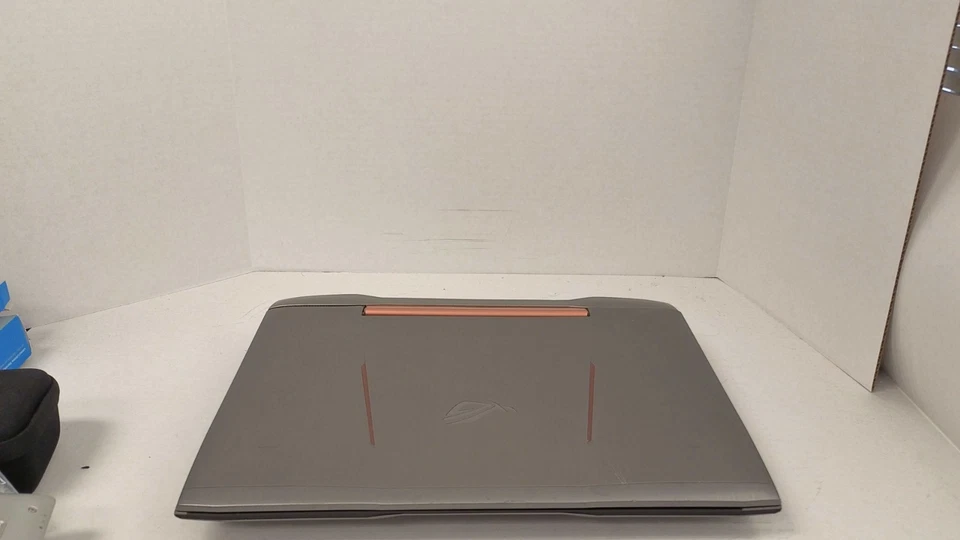 ASUS G752V i7-6700HQ-2.6GHz 12GB MEM 1TB HDD W10H *LEER Foto 3 de 4