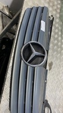 Calandre Mercedes VANEO