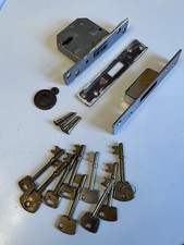 Five Lever Lock, Forend, Keep, 9 Keys