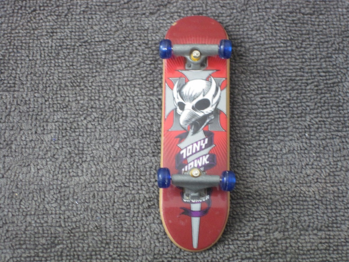 TECH DECK テックデッキ / BIRDHOUSE TONY HAWK Rare Tech Deck Fingerboard- Tony Hawk Birdhouse - Skeleton