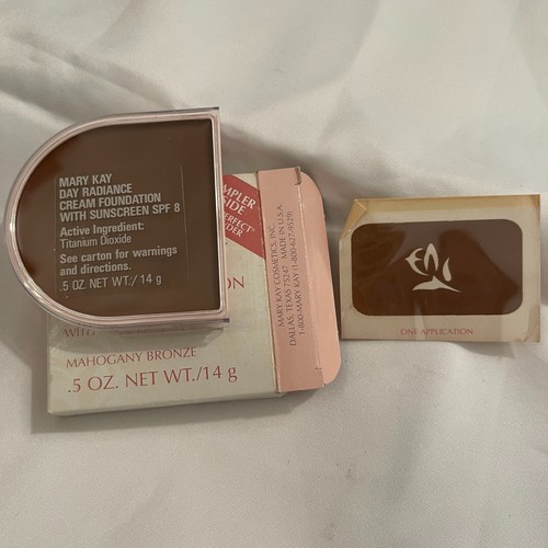 Vintage Mary Kay Day Radiance Cream Foundation Discontinued D-Shape - Picture 11 of 14