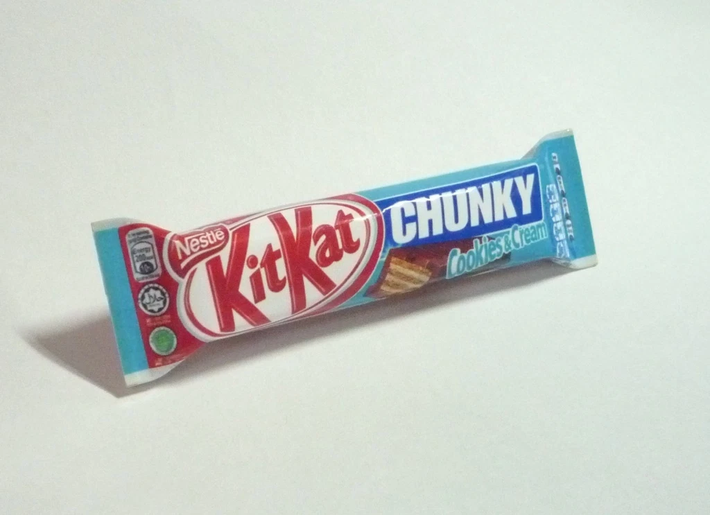 Cookies and cream kitkat deals