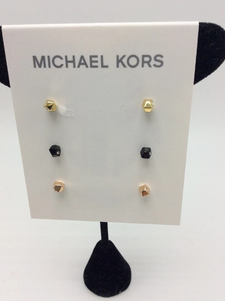 $95 Michael Kors Juego de 3 piezas Pendientes #99 Foto 3 de 4
