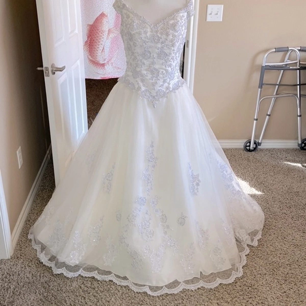 NWOT Santa Monica princess wedding dress size 16
