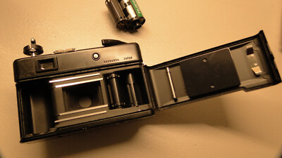 Yashica Electro 35 FC 35mm Rangefinder Film Camera Yashinon DX