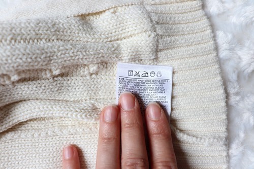 Old Navy 3D Cable Knit Zip Up Hoodie Sweater. Supreme Cream Color 100% Cotton 4T - Picture 4 of 7